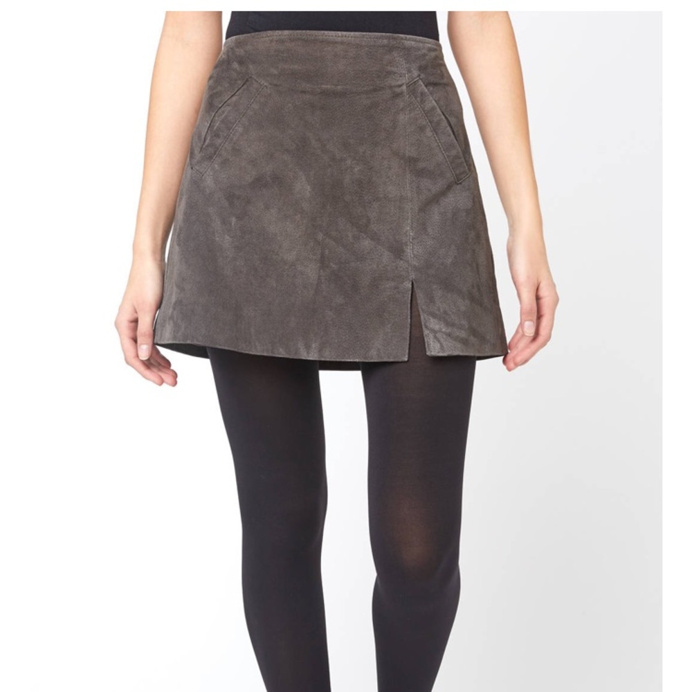 Suede mini skirt w/ slit. Color: Charcoal Size:30
